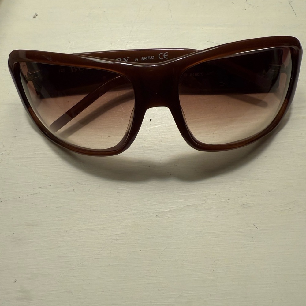 Burberry sunglasses style 8480/s